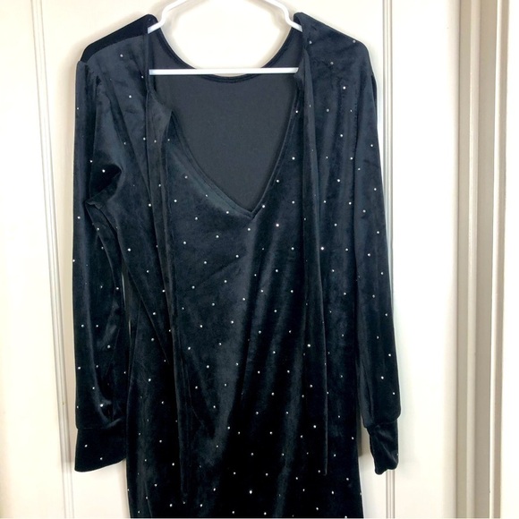 Loft black velvet long sleeve rhinestone bead dress tie at back neck size large - Picture 7 of 11